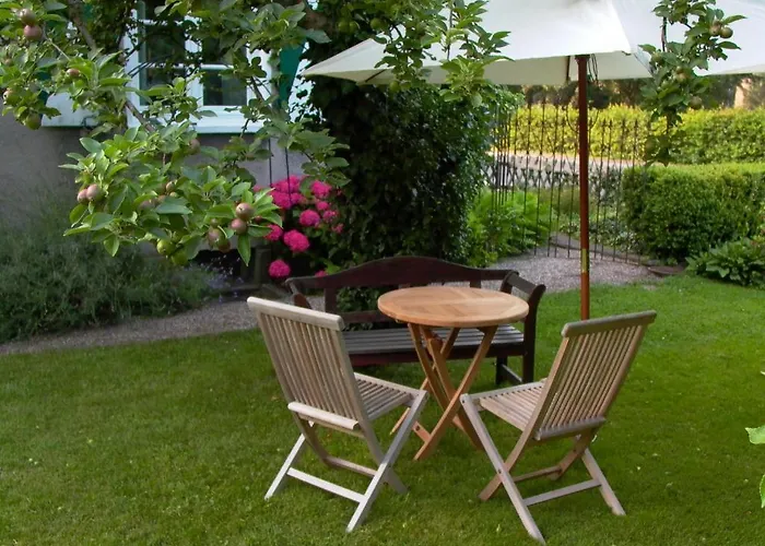 Altes Landhaus am Park (Bed&Breakfast)